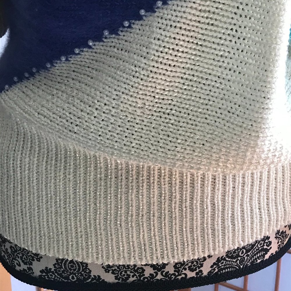 Pullover Sweater - image 5